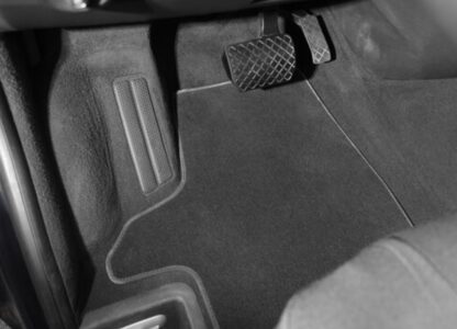 Tekstilni tepisi za auto
