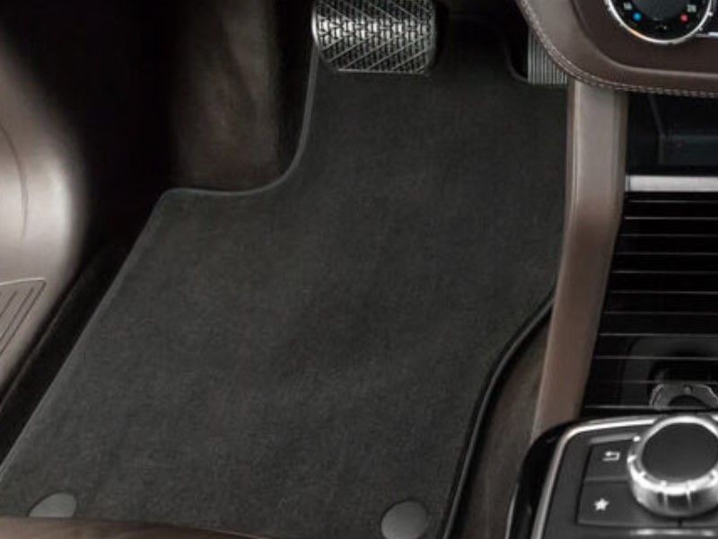 Tekstilni tepisi za auto pružaju dodir elegancije i udobnosti